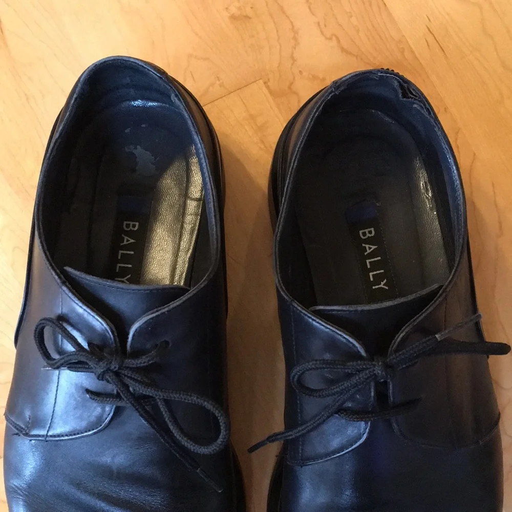 BALLY | Black Leather Men's Dress Shoes Square Toe